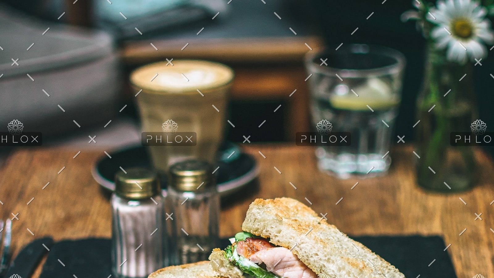 demo attachment 541 calum lewis 387585 unsplash